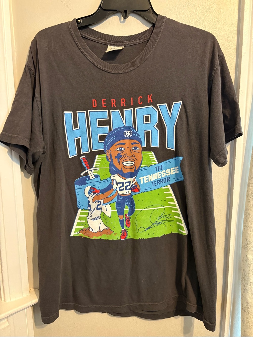 Derrick Henry Graphic Tee